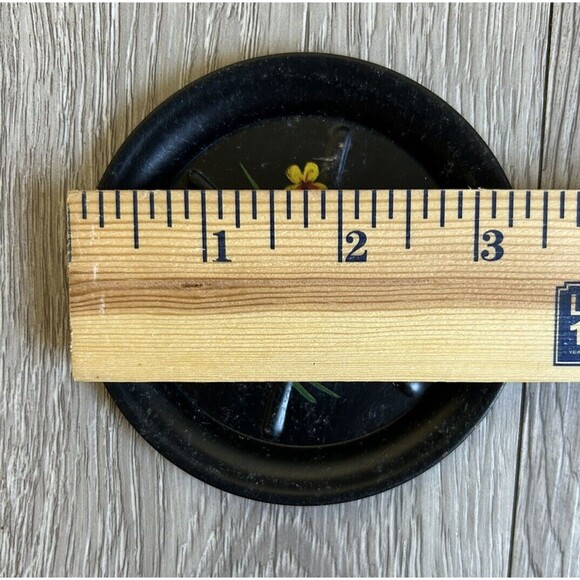 Vintage Tole Red & Black Hand Painted Coasters Ashtrays Metal Floral Set Of 2 - Picture 5 of 5